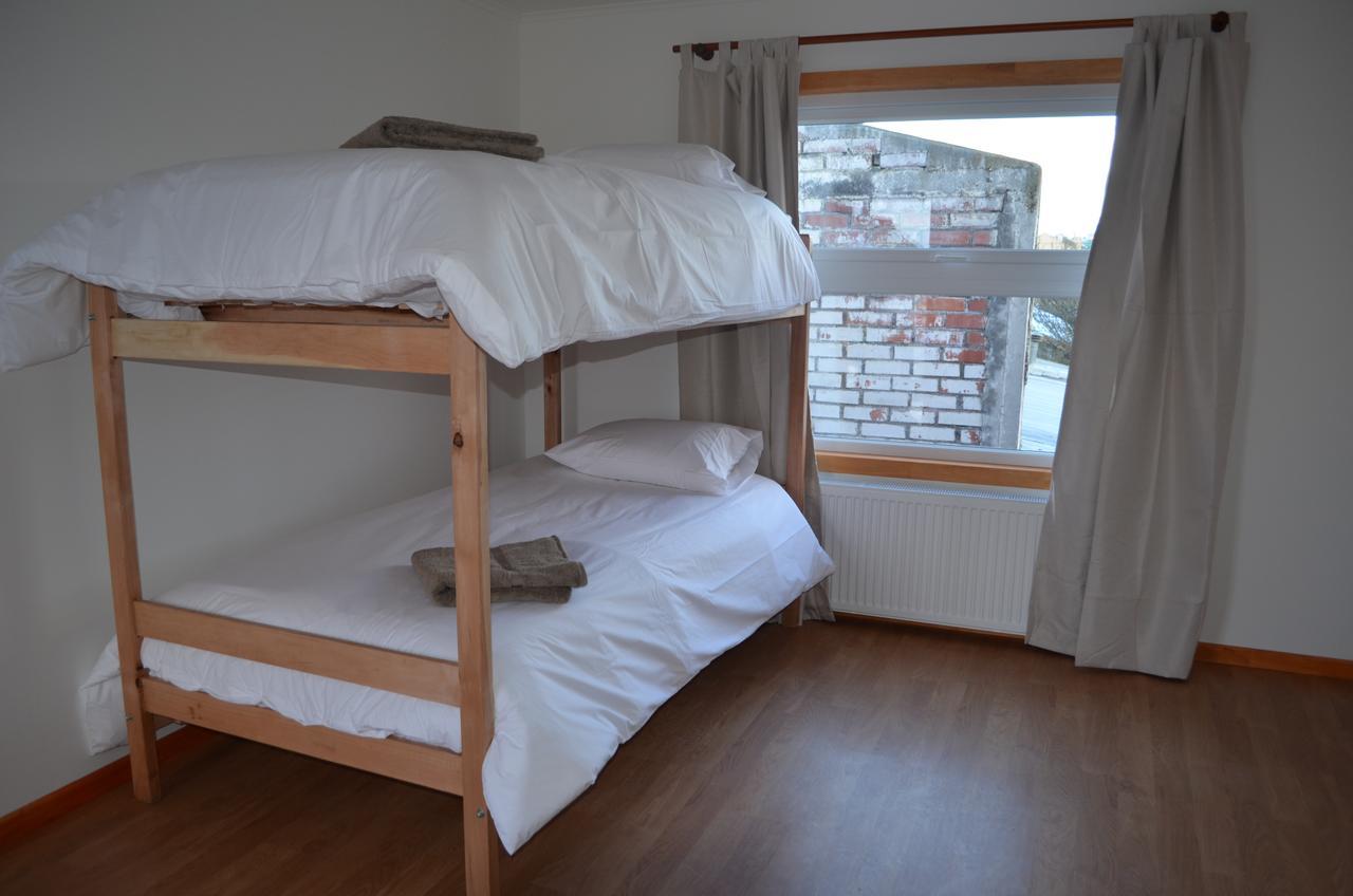 Hostal Camino De Santiago Пуерто Наталес Екстериор снимка